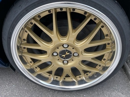 車のパーツ タイヤ、ホイール
