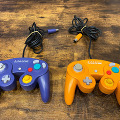 ゲームキューブコントローラー　2個　動作未確認の画像