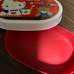 ハローキティ　お弁当箱の画像