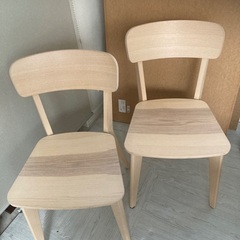 【美品】IKEA  チェア　LISABO リーサボー、アッシュ　チェアパッド（IKEA ユスティーナ）付き　２脚ありますの画像