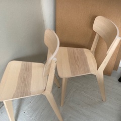 【美品】IKEA  チェア　LISABO リーサボー、アッシュ　チェアパッド（IKEA ユスティーナ）付き　２脚ありますの画像