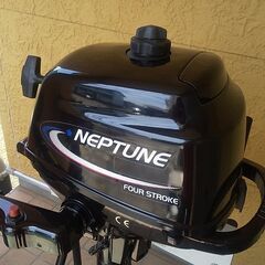 NEPTUNE　４スト　２馬力　船外機　新品同様　免許不要　ヤマハ　お盆期間中のみ　引き取り限定で！の画像