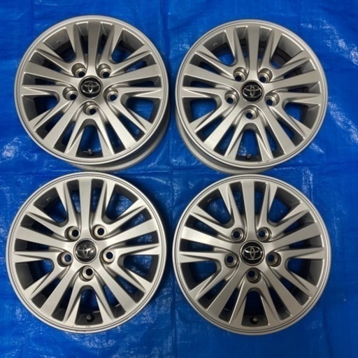トヨタ　80系　エスクァイア  ノア　ヴォクシー　純正アルミホイール