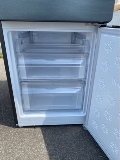 アース　万代店:【ハイアール】2ドア 冷凍冷蔵庫 173L JR-NF173C 2022年 ギャラクシーグレー 冷凍室引き出し式クリア