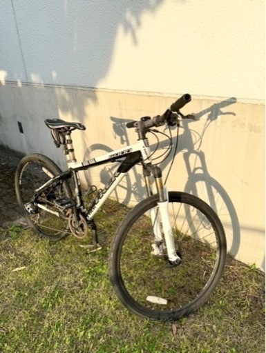 自転車マウンテンバイク