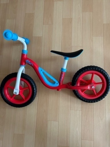 蹴りバイク 幼児用自転車