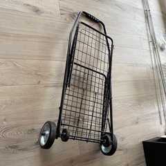 小荷物カートの画像