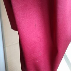 シルク 薄手の真っ赤なコートの画像