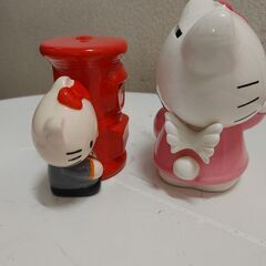エンジェルキティバンク と 郵便局とキティの貯金箱 非売品の画像