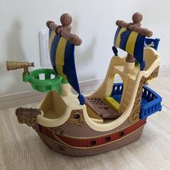 船のおもちゃの画像