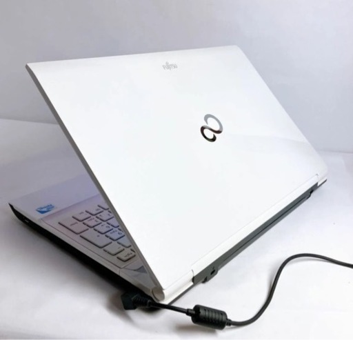 大容量750GB 初心者OK 富士通 DVD搭載 初期設定済みノートPC