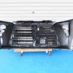 タントカスタム　LA650S フロントバンパー　52119-B2G40　の画像