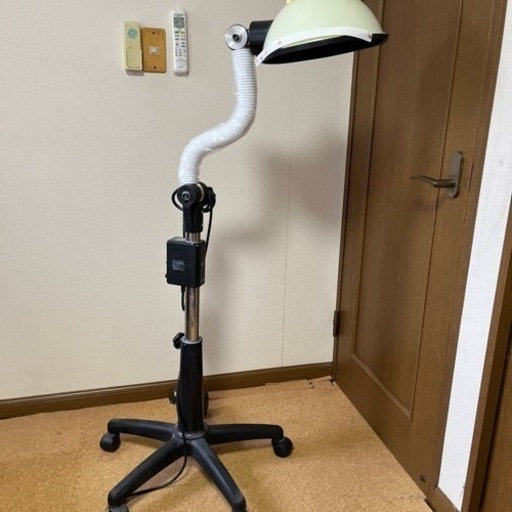 暖風式リハビリ治療器