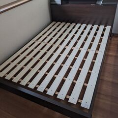 ニトリのダブルベッド　8年使用