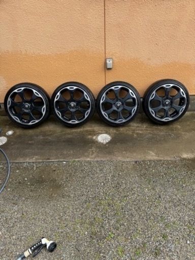 LA STRADA NEO ラ・ストラーダネオ　16インチ　165/45R16