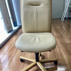 回転チェア（カリモク）【町田市再生家具】　240668