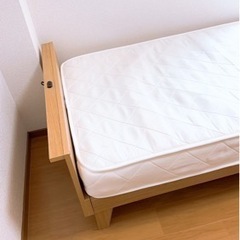 美品のシングルベッドです。家具 ベッド シングルベッドの画像