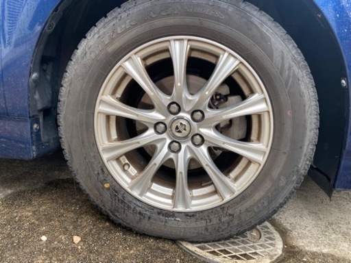 車のパーツ タイヤ、ホイール