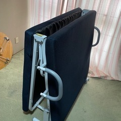 ベッド　折りたたみベッド