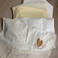 ベビー用品、ベット布団、別売りの毛布、ドーナツ枕