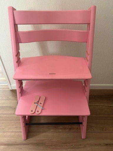 (受け渡し者決定)STOKKE トリップトラップ　(ピンク)