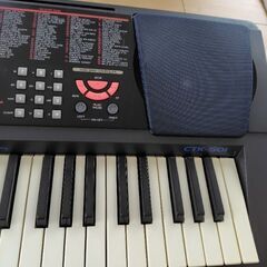 電子ピアノの画像