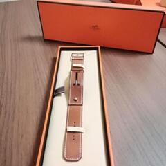 未使用近い美品31万。HERMES シェルシュミディ バングル 腕時計