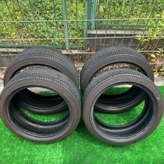 車のパーツ タイヤ、ホイール