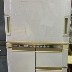 シャープ両開き冷蔵庫　差し上げます　今月中です！