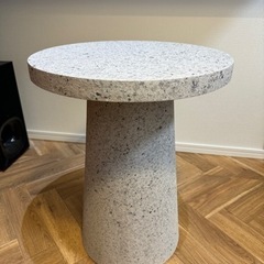 テラゾー柄 ミニテーブルの画像