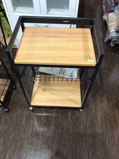 デザインワゴン　コンセント付き