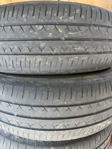 車のパーツ タイヤ、ホイール