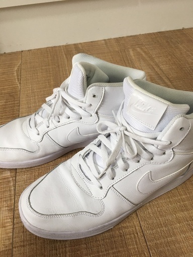 NIKEハイカットスニーカー！