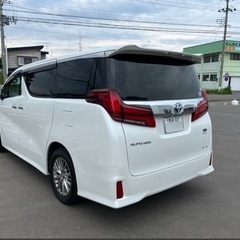 令和30年式　トヨタアルファード　ハイブリッドワンオーナーの画像