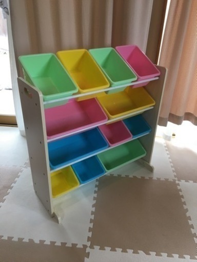 家具 収納家具 おもちゃ箱　\nお話中