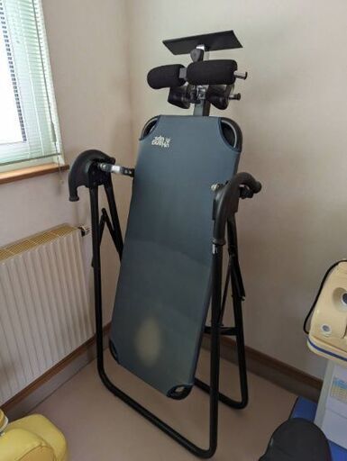 逆さぶら下がり健康器