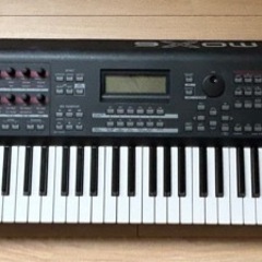 YAMAHA mox6 ヤマハ シンセサイザー 本体/専用ソフトケース付き の画像