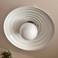 お洒落ライト　ペンダントライト 電球付き　銀と白の画像
