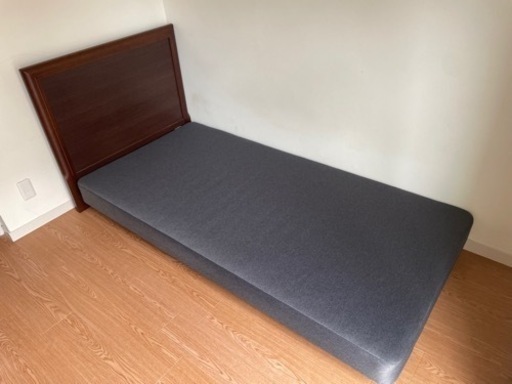 高級ベッドフレーム(シーリーブランド)