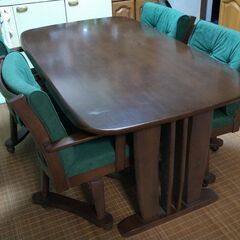 ☆お値下げ☆　家具　４人掛けテーブル・椅子回転機能付　ダイニングセット