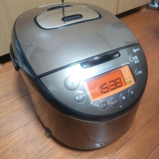 〔お渡し先決定済み〕超美品 炊飯器    一升（10合）