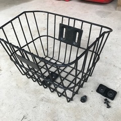 自転車のカゴ
