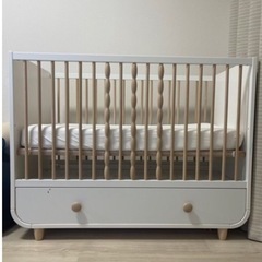 IKEAのベビーベッド ミルラ