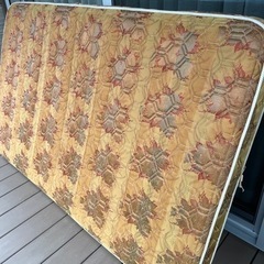 マットレスの画像