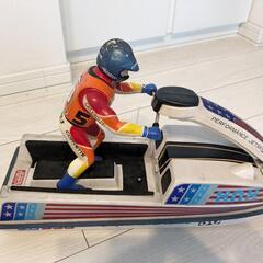 ラジコンボートの画像