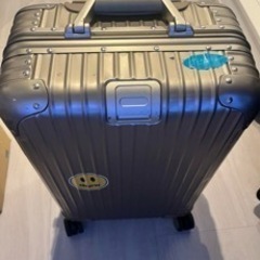 キャリーケース　機内持ち込みの画像