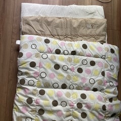 お昼寝布団　保育園　
寝具