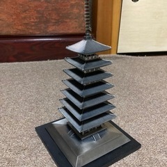 ズッシリ重量感のある東大寺七重塔スチール模型の画像