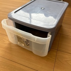 衣装ケース小