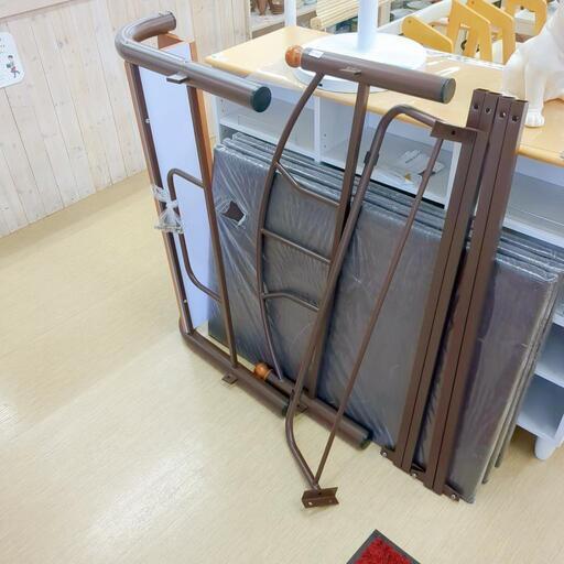 シングルベット☆パイプベッド、ブラウン、家具 ベッド【浜村鹿野温泉ICから3分 買取本舗 宮本リサイクル 営業時間9～19時 定休日水曜のみ←連絡できませんm(_ _)m】